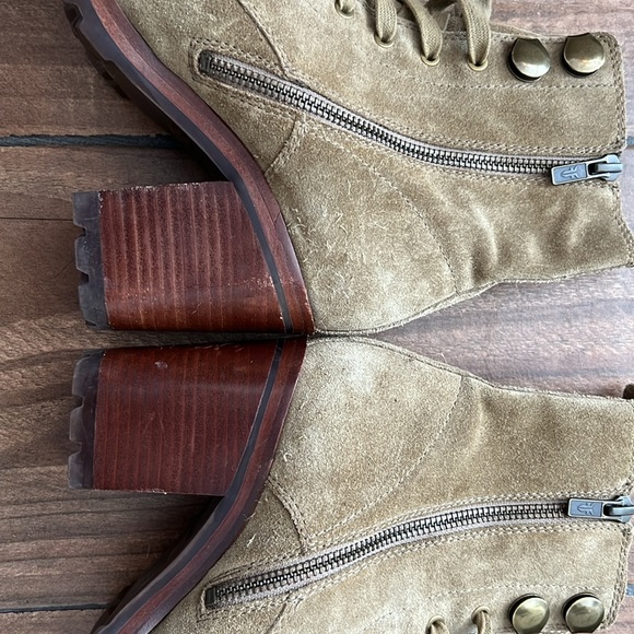 Frye Combat Boots - Picture 5 of 7